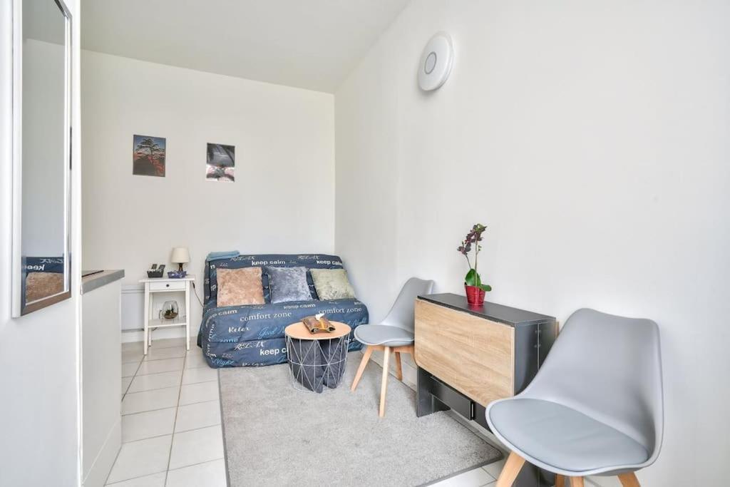 קלישי Magnificent Studio Near Paris מראה חיצוני תמונה