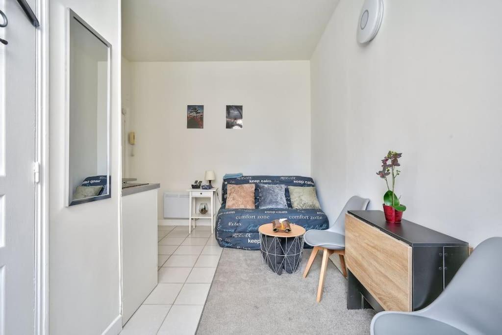 קלישי Magnificent Studio Near Paris מראה חיצוני תמונה