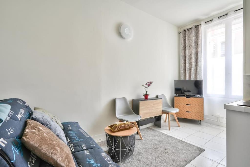קלישי Magnificent Studio Near Paris מראה חיצוני תמונה